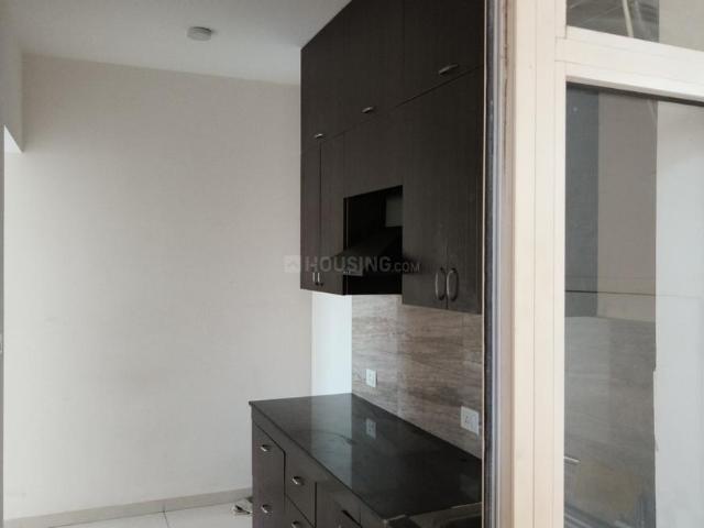 2 BHK Apartment in Sector 102 for resale Gurgaon. The reference number is 17716224