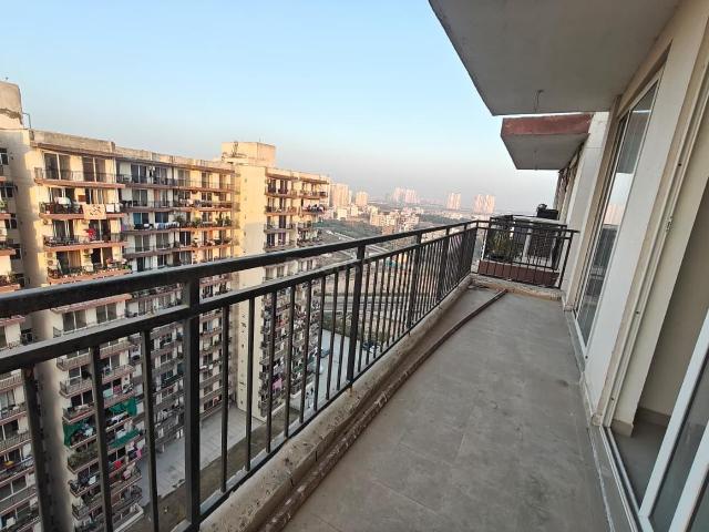 2 BHK Apartment in Sector 102 for resale Gurgaon. The reference number is 20001290