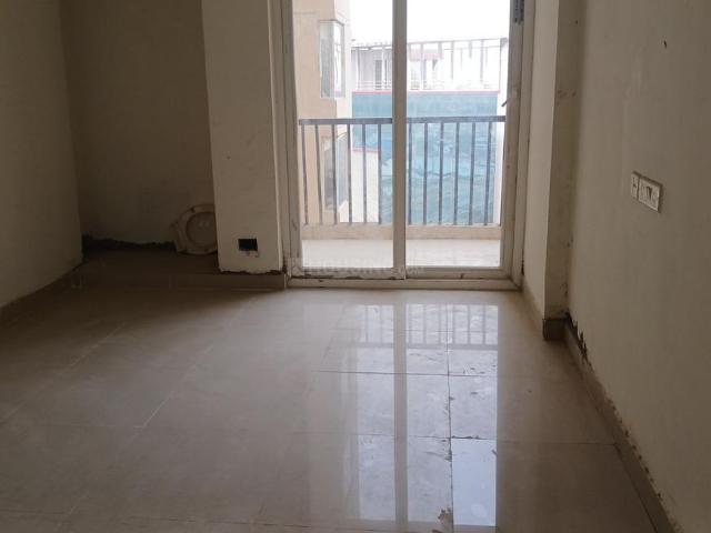 2 BHK Apartment in Sector 107 for rent Noida. The reference number is 19740844