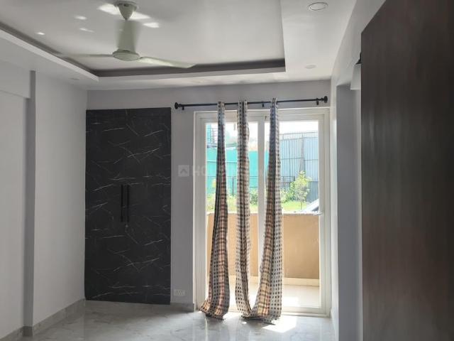 2 BHK Apartment in Sector 107 for rent Noida. The reference number is 19755569
