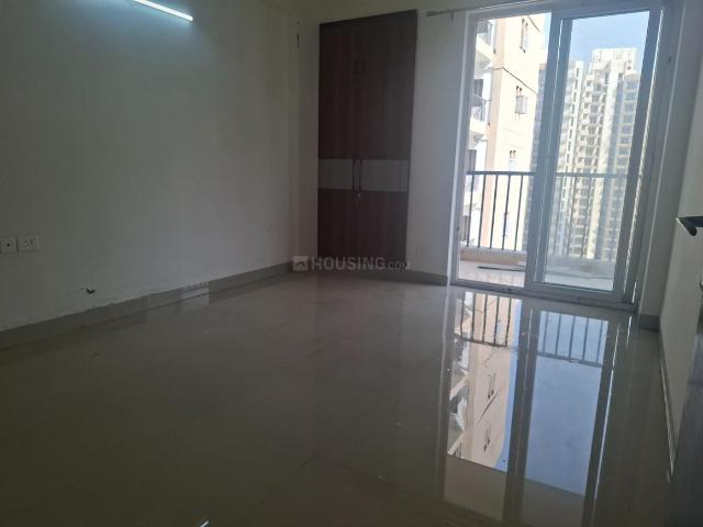 2 BHK Apartment in Sector 107 for rent Noida. The reference number is 19884383