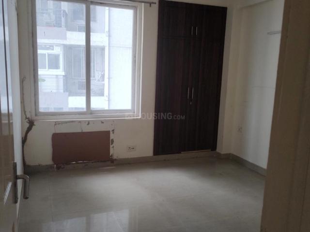 2 BHK Apartment in Sector 107 for rent Noida. The reference number is 19889402