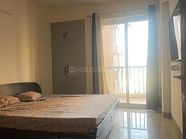 2 BHK Apartment in Sector 107 for rent Noida. The reference number is 19904025