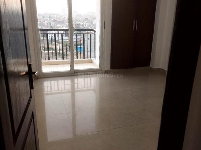 2 BHK Apartment in Sector 107 for rent Noida. The reference number is 20073520