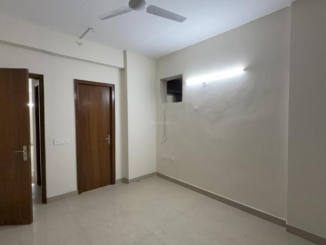 2 BHK Apartment in Sector 107 for rent Noida. The reference number is 20325463