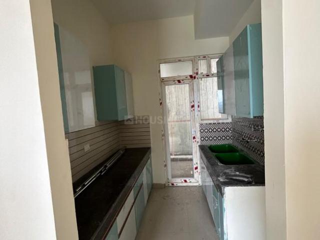 2 BHK Apartment in Sector 107 for rent Noida. The reference number is 20458576