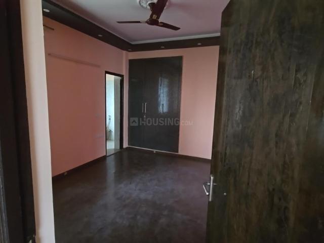 2 BHK Apartment in Sector 107 for rent Noida. The reference number is 20597593