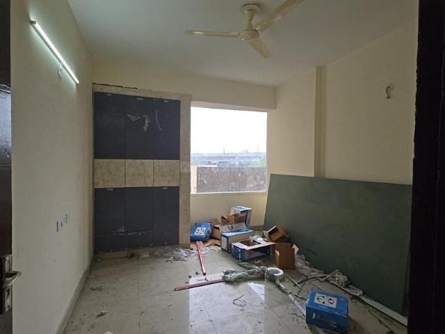 2 BHK Apartment in Sector 107 for rent Noida. The reference number is 20649027