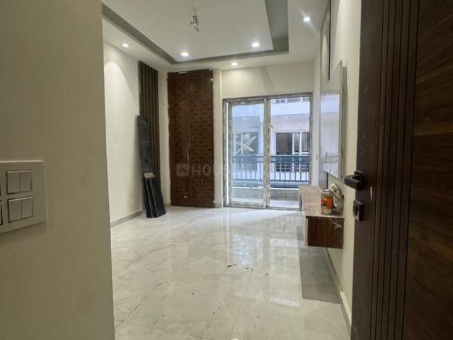 2 BHK Apartment in Sector 107 for resale Noida. The reference number is 19850656