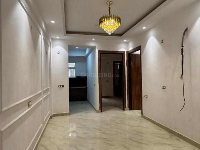 2 BHK Apartment in Sector 107 for resale Noida. The reference number is 20076146