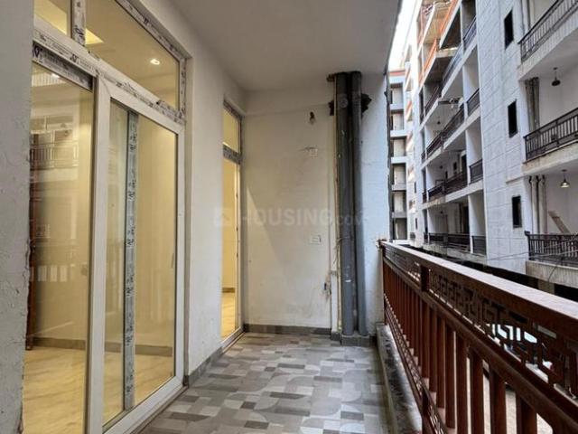 2 BHK Apartment in Sector 107 for resale Noida. The reference number is 20077551