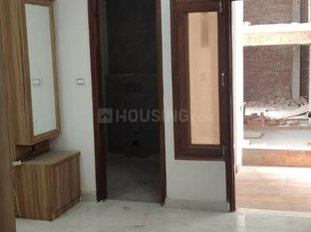 2 BHK Apartment in Sector 107 for resale Noida. The reference number is 20588797