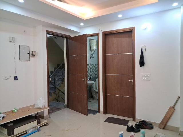 2 BHK Apartment in Sector 104 for rent Noida. The reference number is 20002708