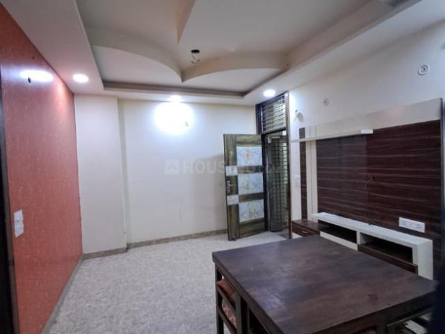 2 BHK Apartment in Sector 104 for resale Noida. The reference number is 14799365