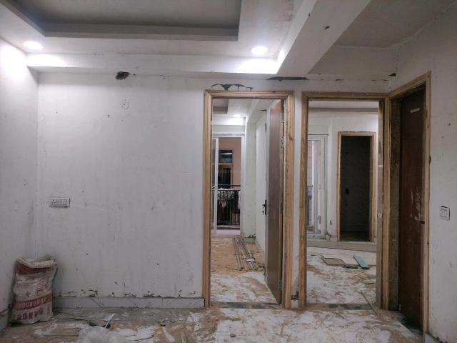 2 BHK Apartment in Sector 104 for resale Noida. The reference number is 15711292