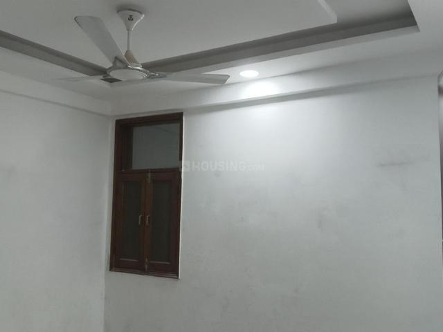 2 BHK Apartment in Sector 104 for resale Noida. The reference number is 19618194