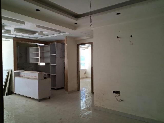 2 BHK Apartment in Sector 104 for resale Noida. The reference number is 19864708