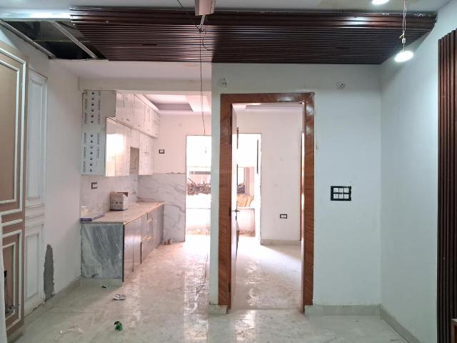 2 BHK Apartment in Sector 104 for resale Noida. The reference number is 20017123