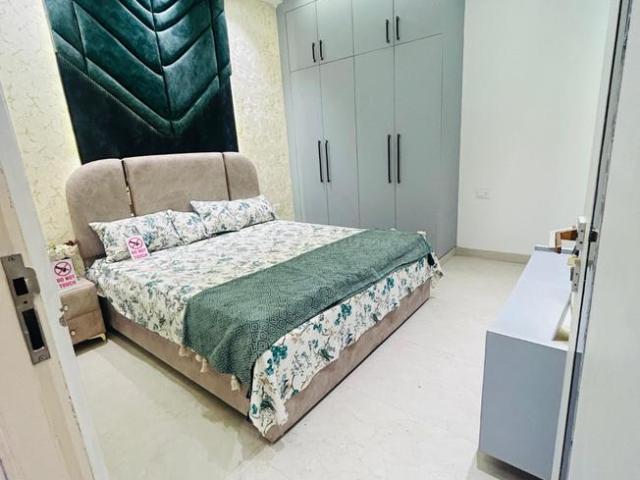 2 BHK Apartment in Sector 104 for resale Noida. The reference number is 20091085