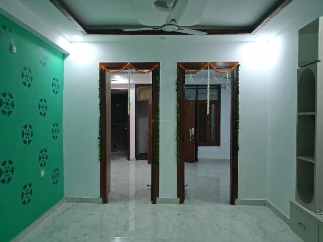 2 BHK Apartment in Sector 104 for resale Noida. The reference number is 20452485