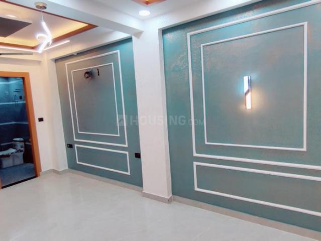 2 BHK Apartment in Sector 104 for resale Noida. The reference number is 20758919