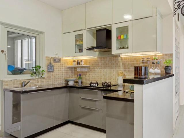 2 BHK Apartment in Sector 104 for resale Noida. The reference number is 20853788