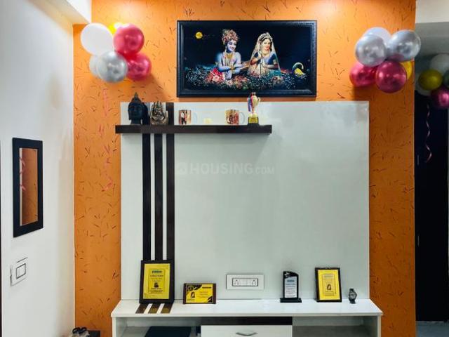 2 BHK Apartment in Sector 104 for resale Noida. The reference number is 20884169