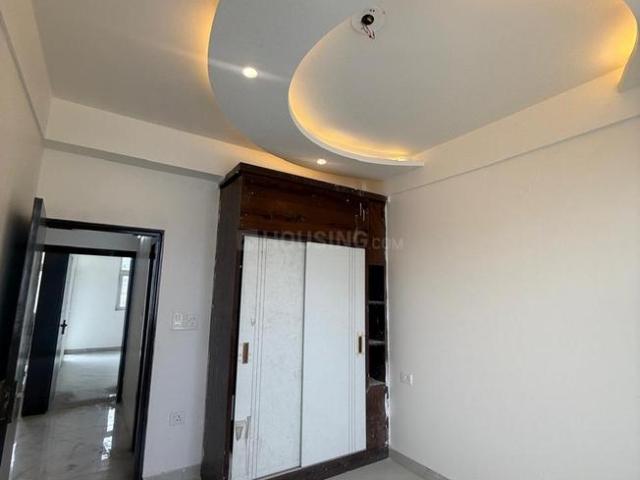 2 BHK Apartment in Sector 104 for resale Noida. The reference number is 20987866