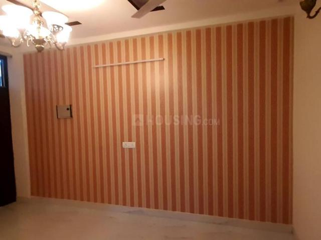 2 BHK Apartment in Sector 105 for resale Gurgaon. The reference number is 18446776