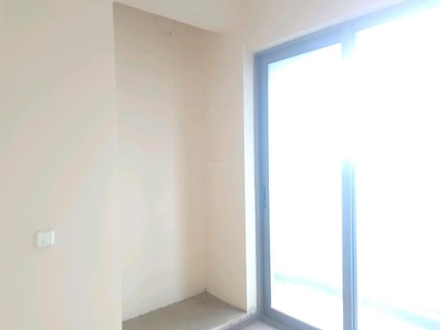 2 BHK Apartment in Sector 106 for rent Gurgaon. The reference number is 18872604