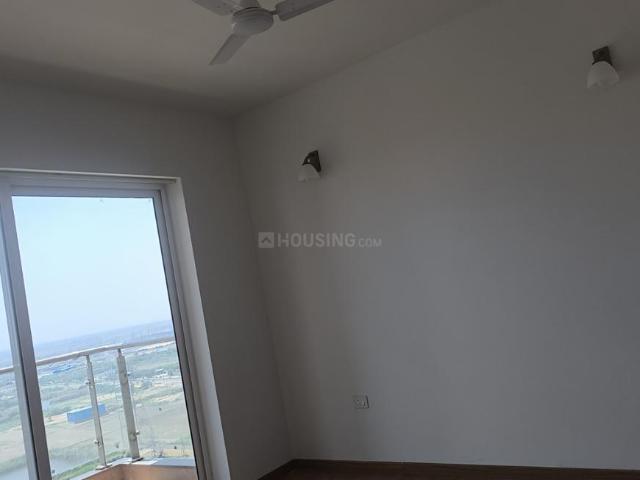 2 BHK Apartment in Sector 106 for rent Gurgaon. The reference number is 20184060