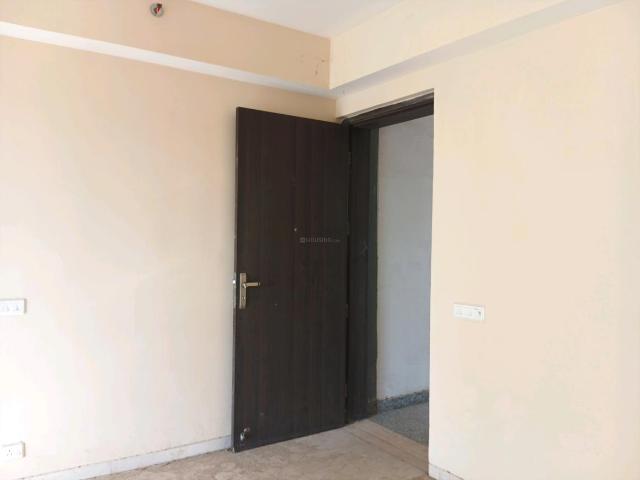 2 BHK Apartment in Sector 106 for resale Gurgaon. The reference number is 10227585