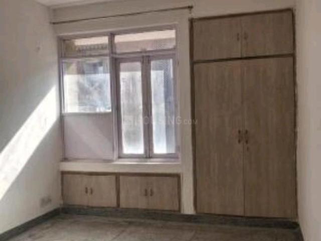 2 BHK Apartment in Sector 10 Dwarka for resale New Delhi. The reference number is 20745573