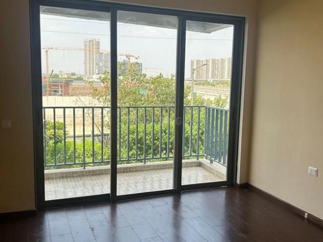 2 BHK Apartment in Sector 113 for resale Gurgaon. The reference number is 18390536