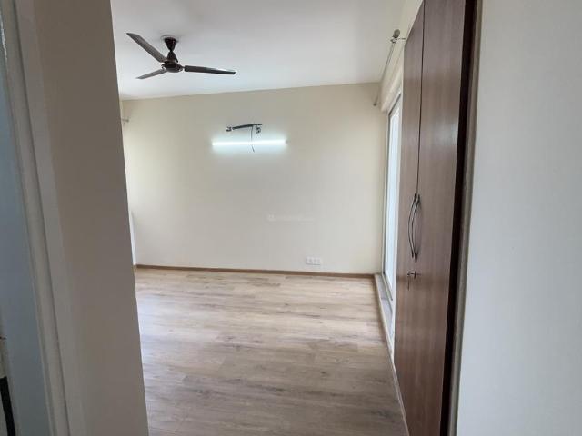 2 BHK Apartment in Sector 110 for rent Noida. The reference number is 16540041