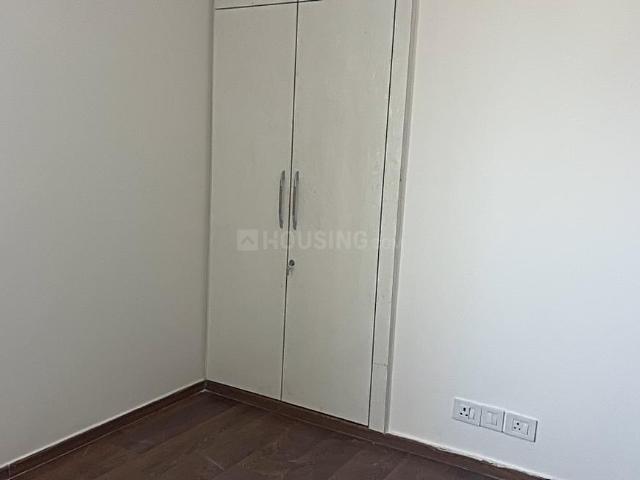 2 BHK Apartment in Sector 110 for rent Noida. The reference number is 20143793
