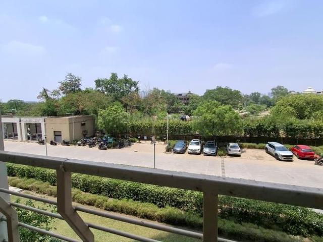 2 BHK Apartment in Sector 110 for rent Noida. The reference number is 20380701