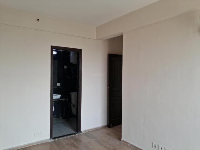 2 BHK Apartment in Sector 110 for rent Noida. The reference number is 20454702