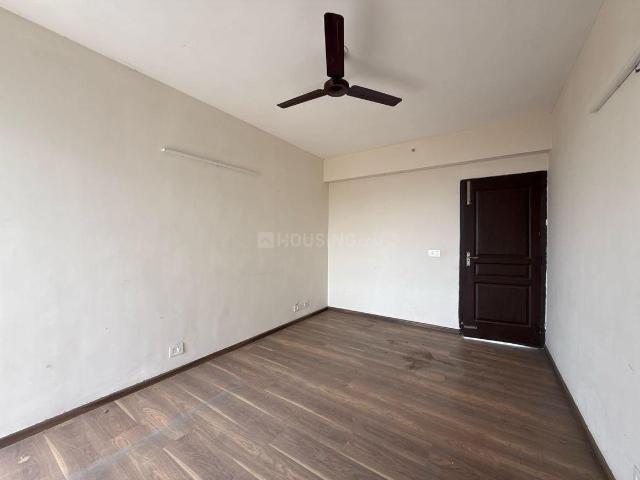 2 BHK Apartment in Sector 110 for rent Noida. The reference number is 20640356