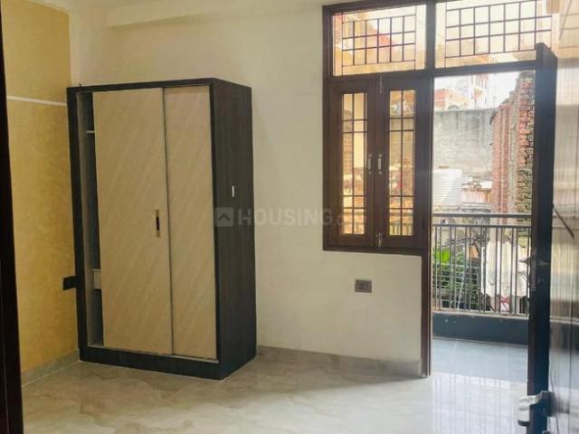 2 BHK Apartment in Sector 110 for resale Noida. The reference number is 20129318