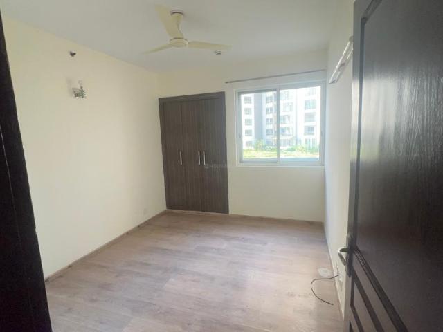 2 BHK Apartment in Sector 110 for resale Noida. The reference number is 20531015