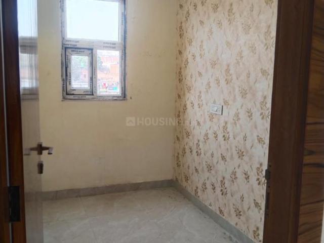 2 BHK Apartment in Sector 110 for resale Noida. The reference number is 20576186