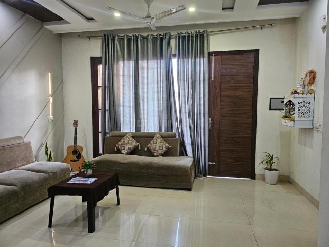 2 BHK Apartment in Sector 117 for rent Mohali. The reference number is 20445408