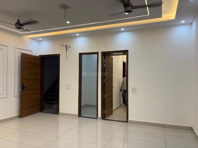 2 BHK Apartment in Sector 116 for resale Sahibzada Ajit Singh Nagar. The reference number is 17010153