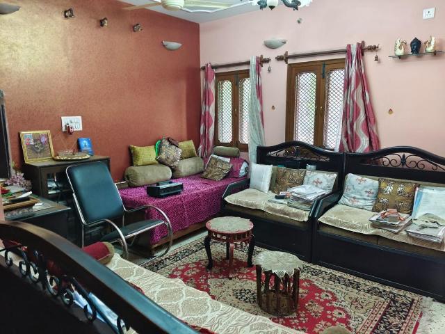 2 BHK Apartment in Sector 11 Dwarka for resale New Delhi. The reference number is 19501721