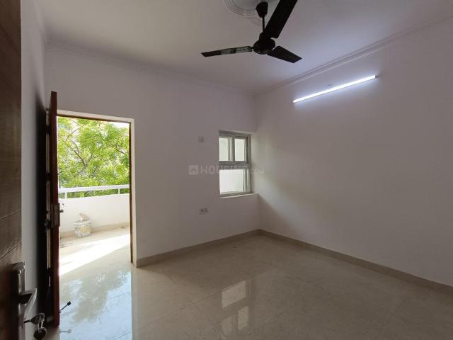 2 BHK Apartment in Sector 11 Dwarka for resale New Delhi. The reference number is 19944716