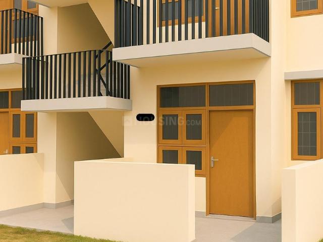 2 BHK Apartment in Sector 11 for resale Gurgaon. The reference number is 18710604