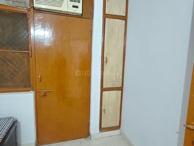 2 BHK Apartment in Sector 11 Rohini for rent New Delhi. The reference number is 19953751