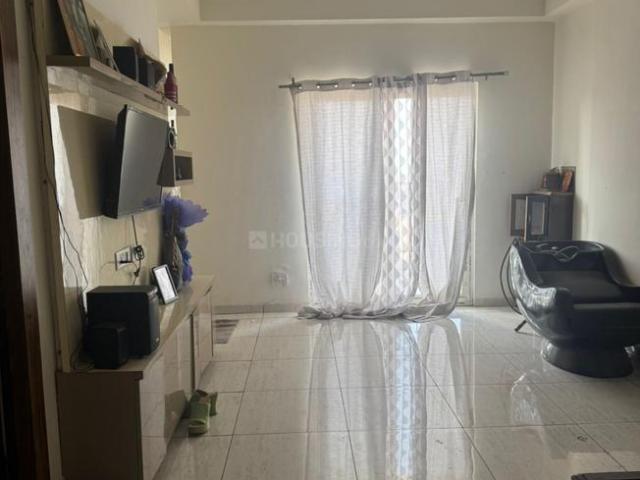 2 BHK Apartment in Sector 120 for rent Noida. The reference number is 20487111