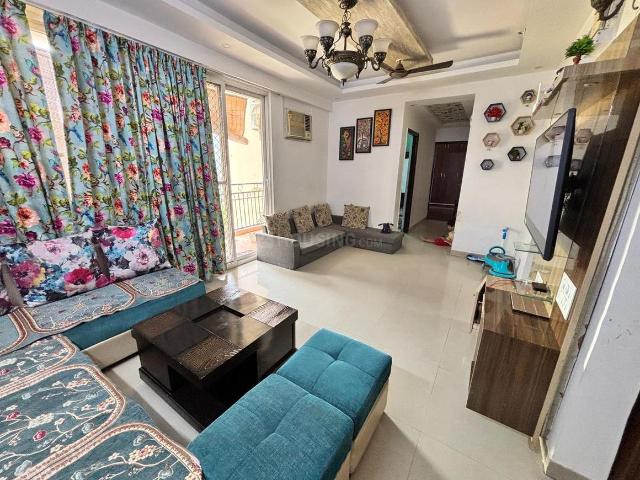2 BHK Apartment in Sector 120 for rent Noida. The reference number is 20685758